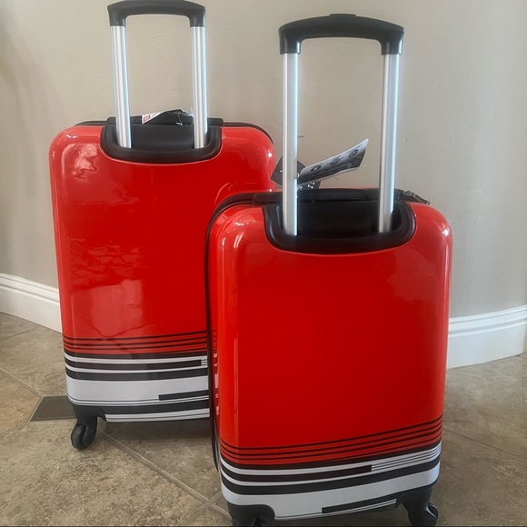 FUL DISNEY MICKEY Mouse HARDSIDE 2pcs LUGGAGE SET*NWT - Picture 2 of 5